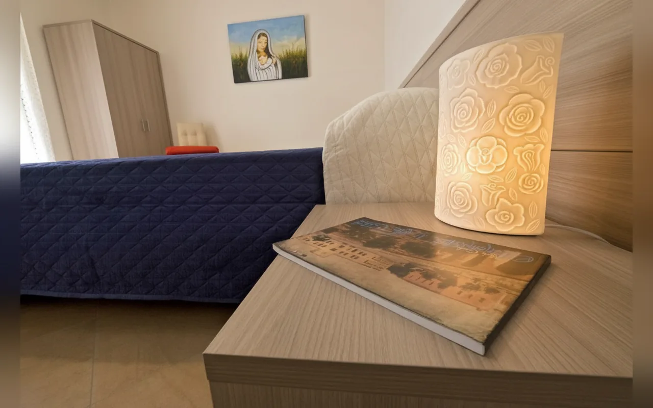 Camera con bagno privato — B&B Monte Castello, Villa Castelli (Puglia) (foto 31)