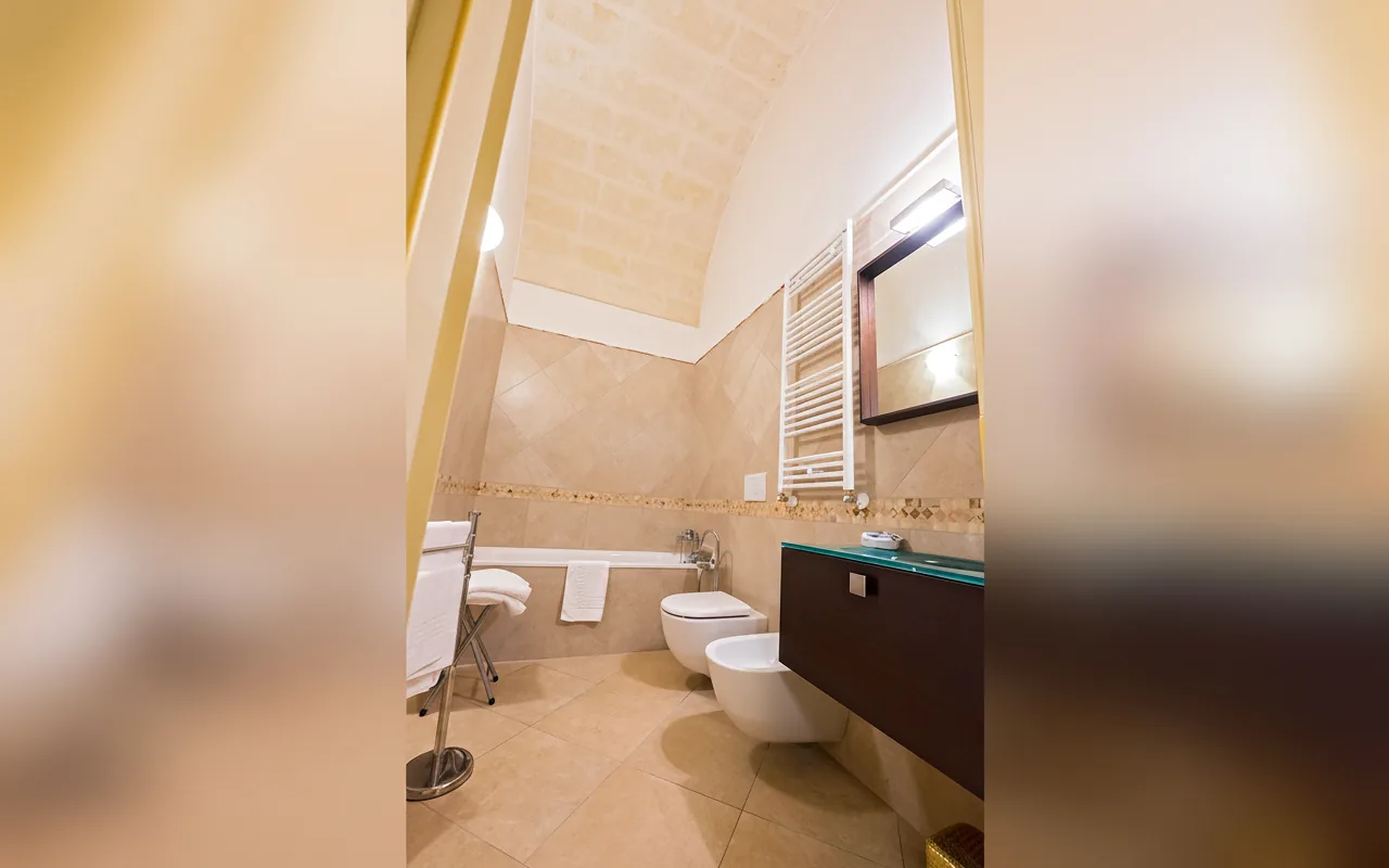 Camera con bagno privato — B&B Monte Castello, Villa Castelli (Puglia) (foto 38)
